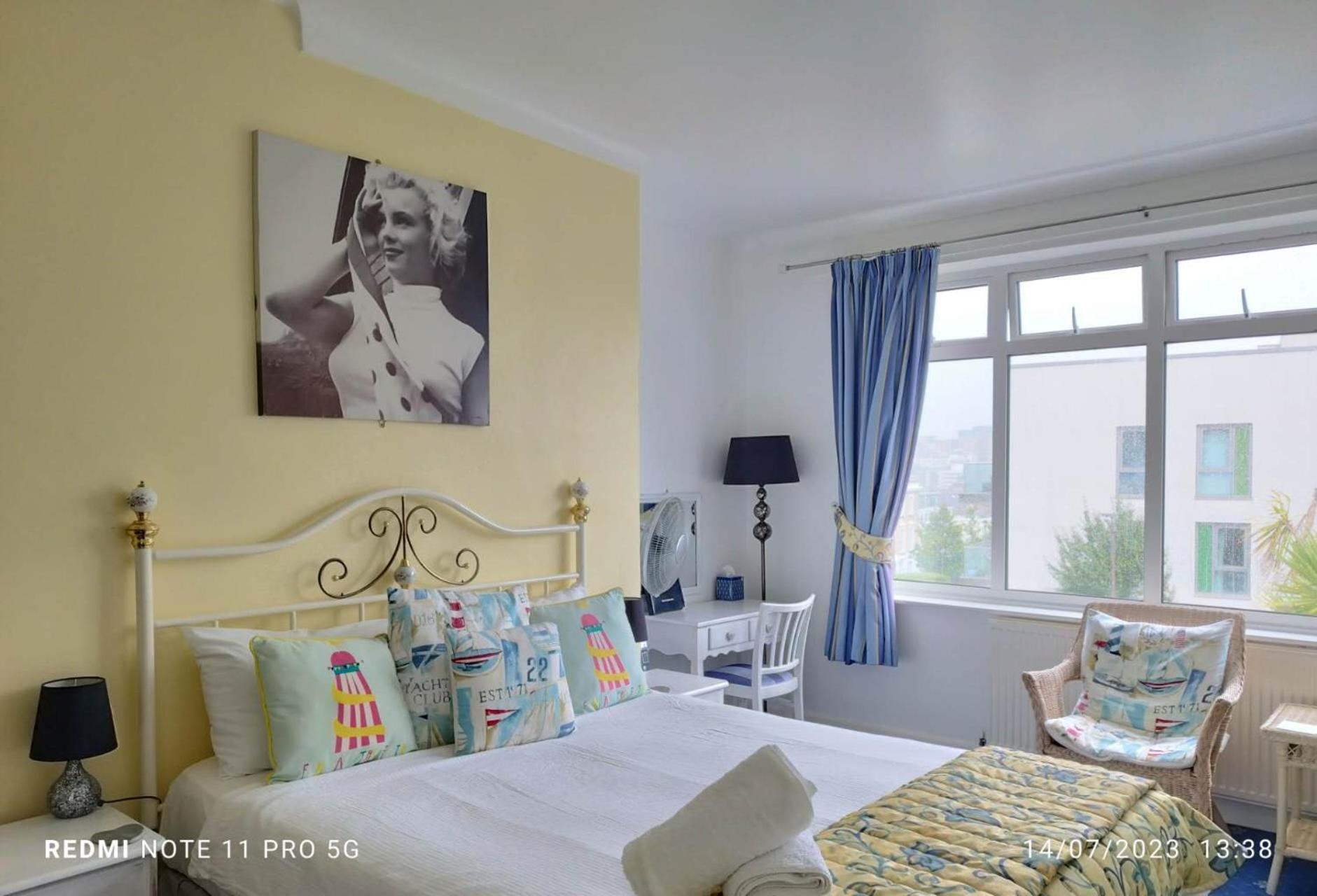 Blue Palms Hotel Bournemouth Bagian luar foto