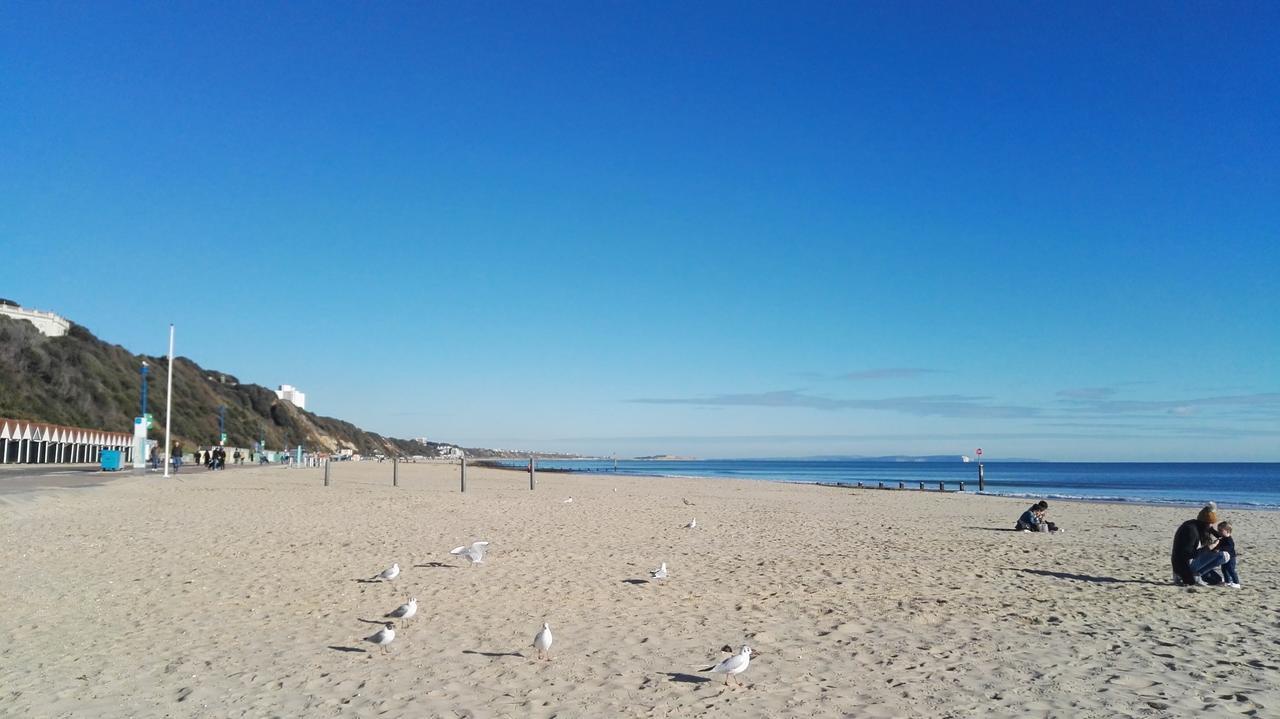 Blue Palms Hotel Bournemouth Bagian luar foto
